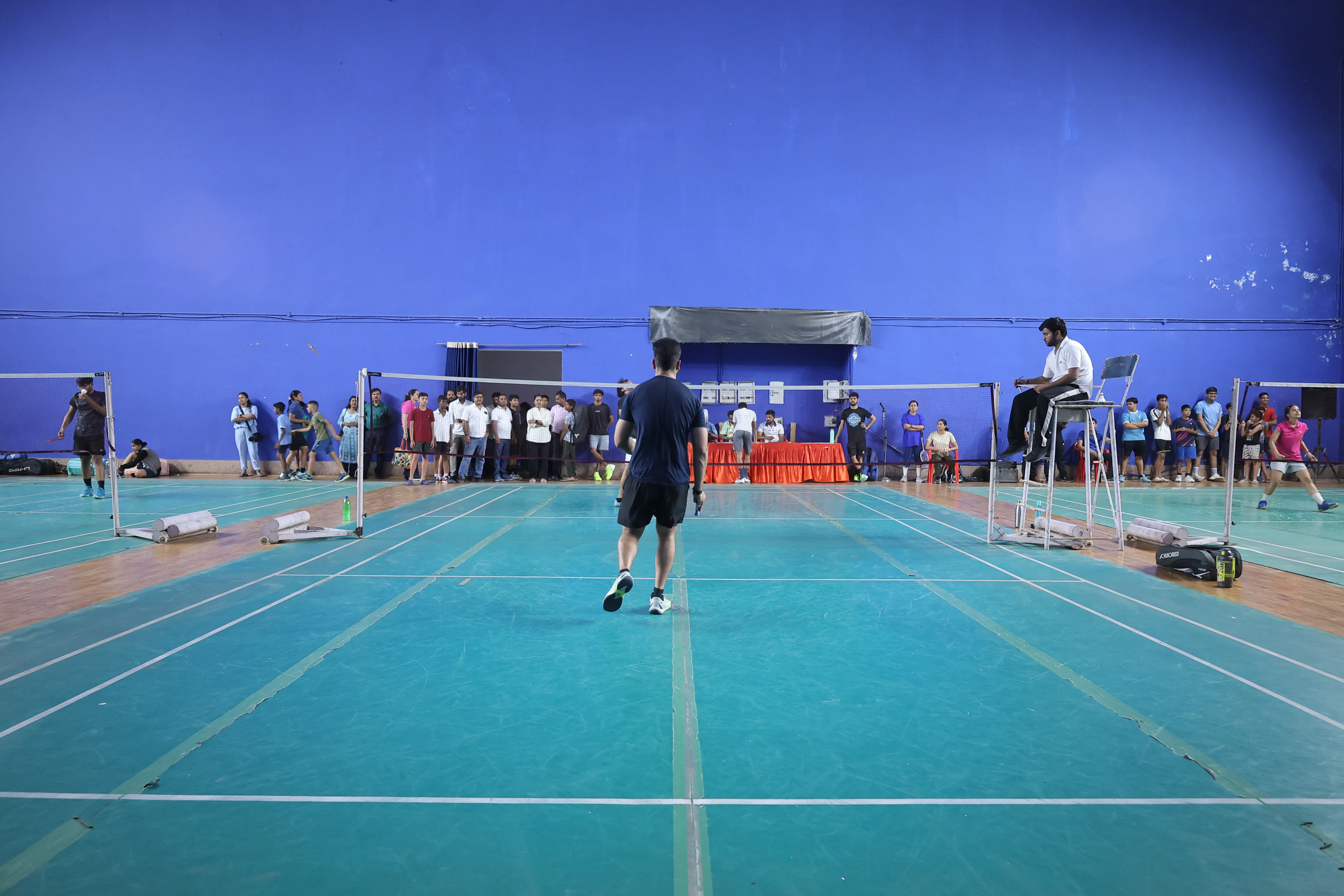 Badminton tournament moment